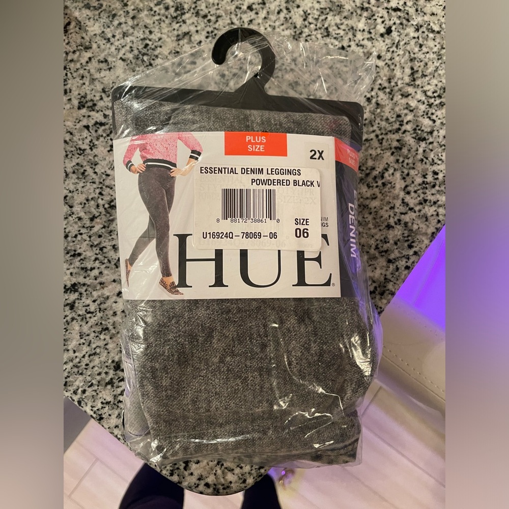 Brand new Hue Denim leggings